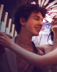 Anora: Lọ Lem Thời Hiện Đại Anora: Lọ Lem Thời Hiện Đại