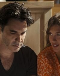 Người Nhạc Sĩ Và Hòn Đảo (Phần 2) Người Nhạc Sĩ Và Hòn Đảo (Phần 2)