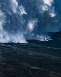 Cơn Sóng Lừng 30 Mét (Phần 1)