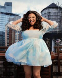 Chuyện Sinh Tồn Của Cô Nàng Ngoại Cỡ (Phần 1) Chuyện Sinh Tồn Của Cô Nàng Ngoại Cỡ (Phần 1)